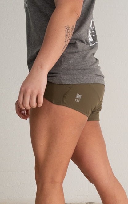 Women's Arena Shorts Solids